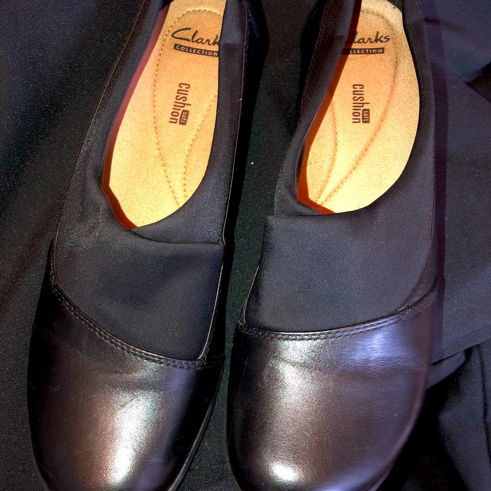 Clarks soft cushion shoes size 11